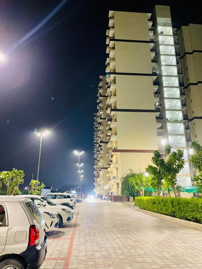 Achyutam Homes Lakhnaú Exteriér fotografie